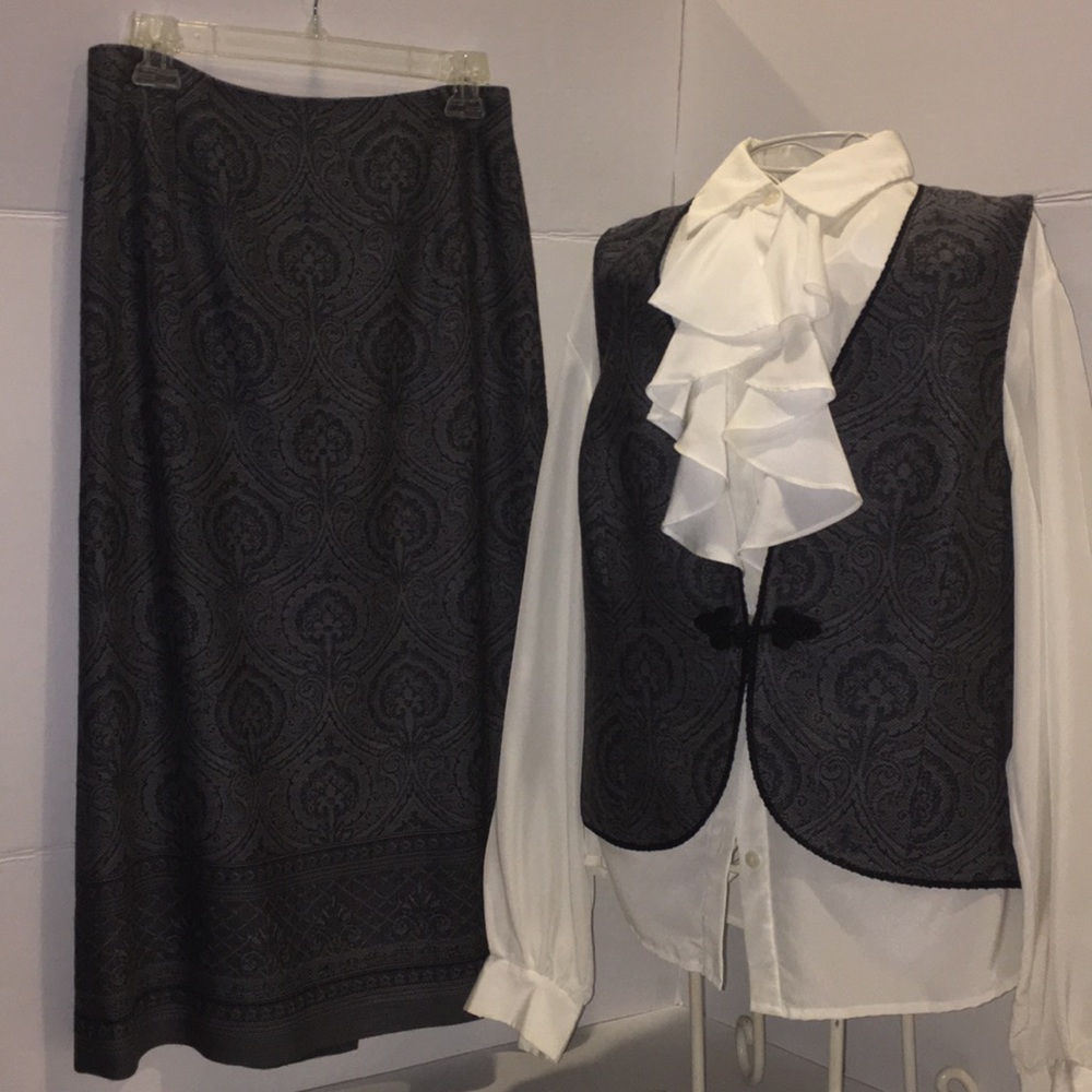 💕💕 PENDLETON SKIRT SZ 8 AND  VEST SZ M